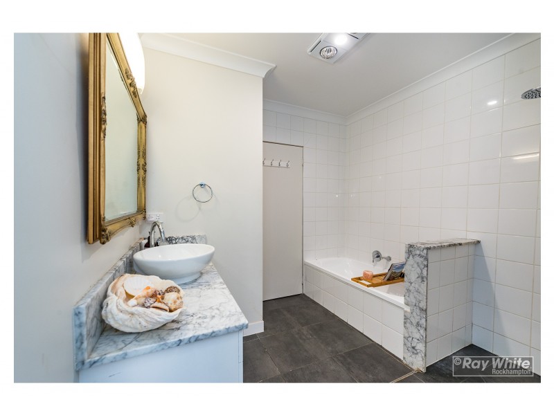 293 Berserker Street, Berserker QLD 4701