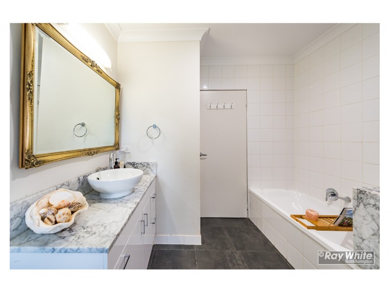 293 Berserker Street, Berserker QLD 4701