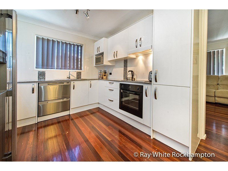 10 Cant Street, Kawana QLD 4701