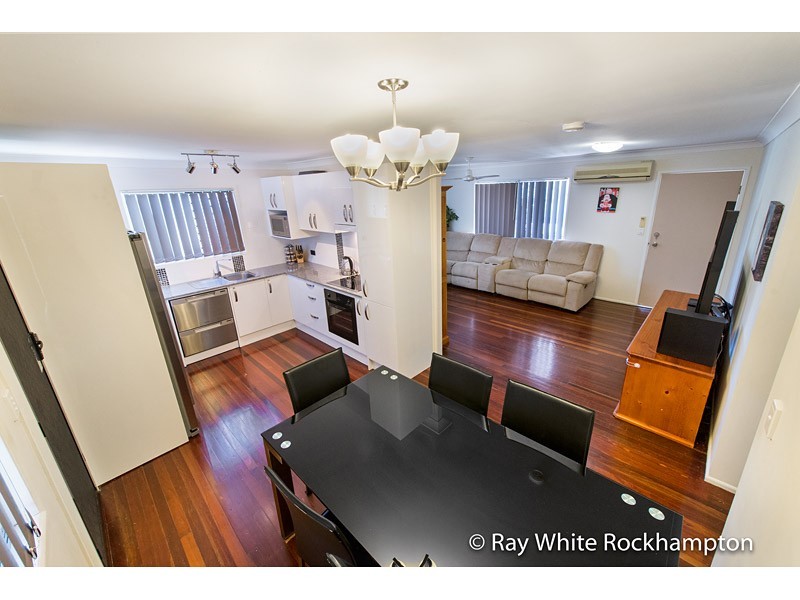 10 Cant Street, Kawana QLD 4701