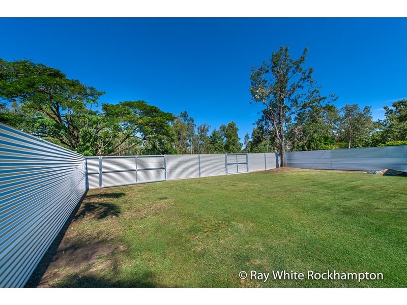 10 Cant Street, Kawana QLD 4701