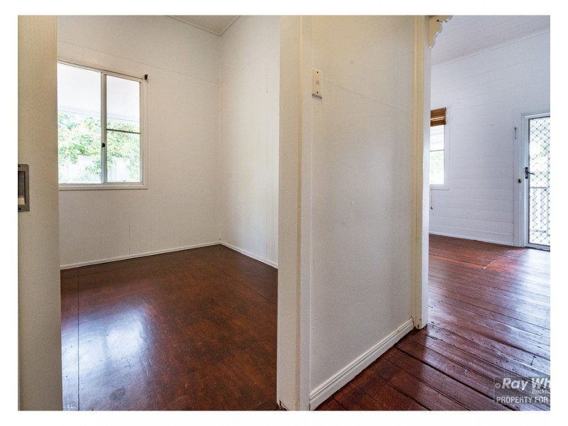 293 Bolsover St, Rockhampton City QLD 4700