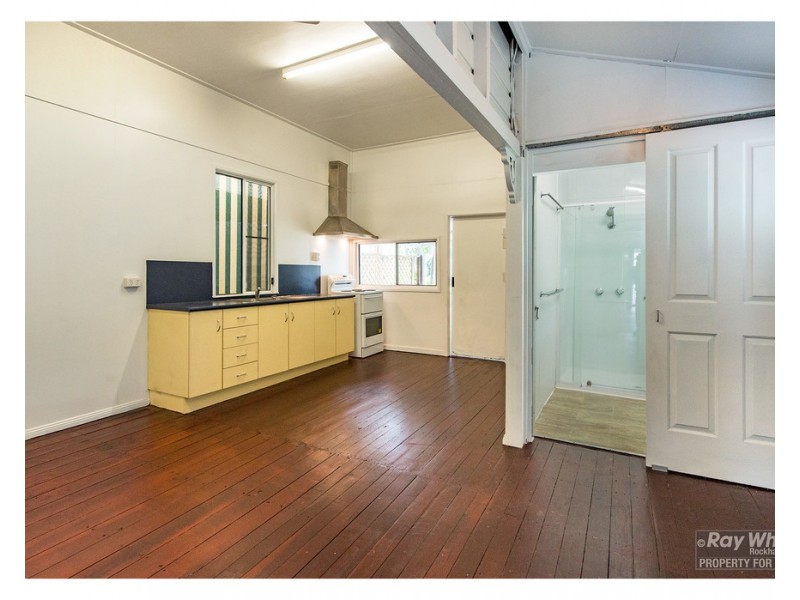 293 Bolsover St, Rockhampton City QLD 4700