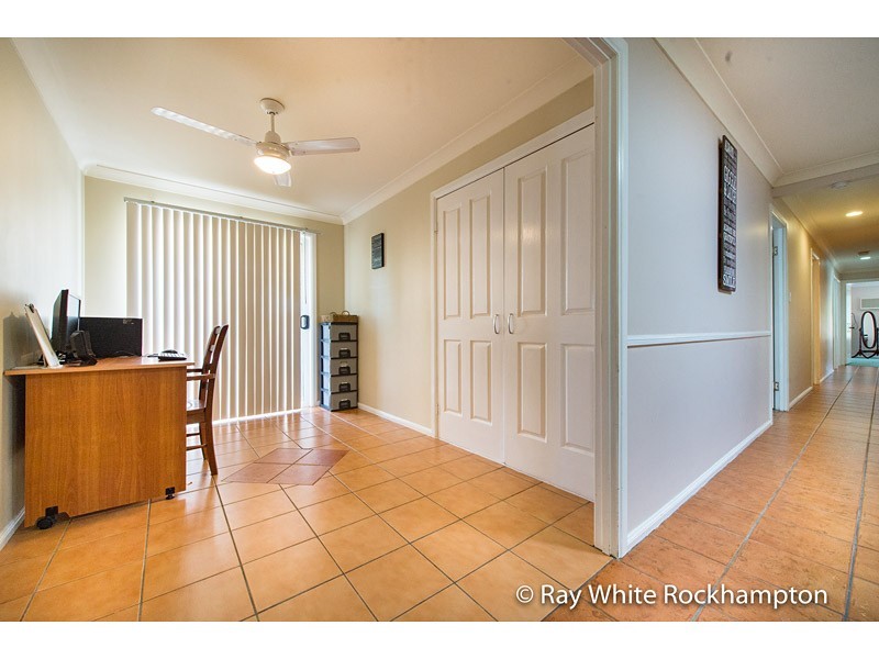 34 Julie Anne Drive, Glendale QLD 4711