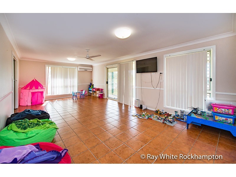 34 Julie Anne Drive, Glendale QLD 4711