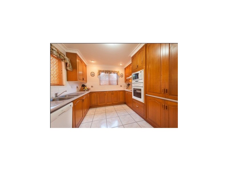 5 Lanham Court, Frenchville QLD 4701