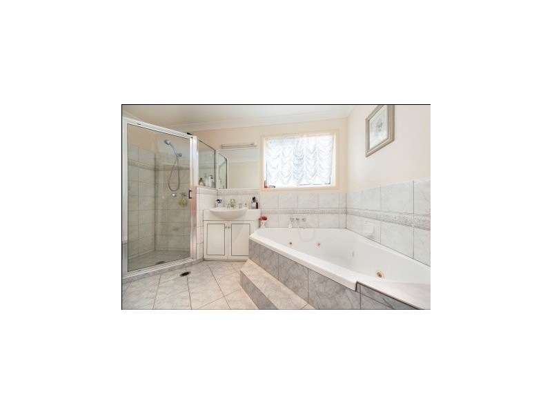 5 Lanham Court, Frenchville QLD 4701