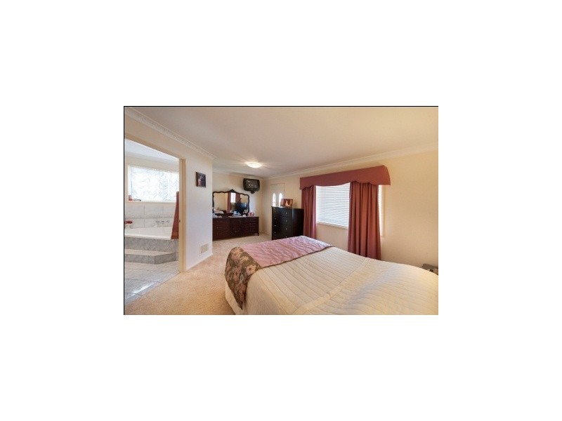 5 Lanham Court, Frenchville QLD 4701