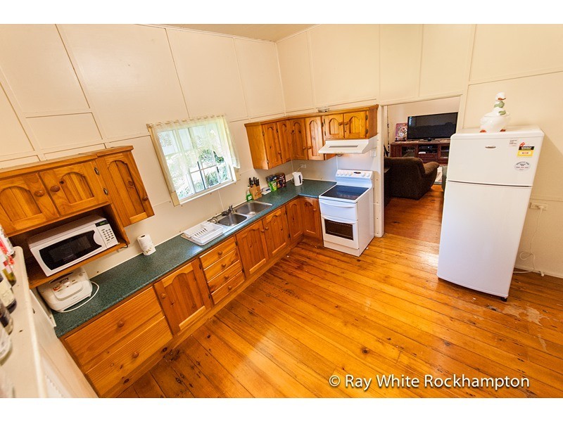 10 Canovan Street, Berserker QLD 4701
