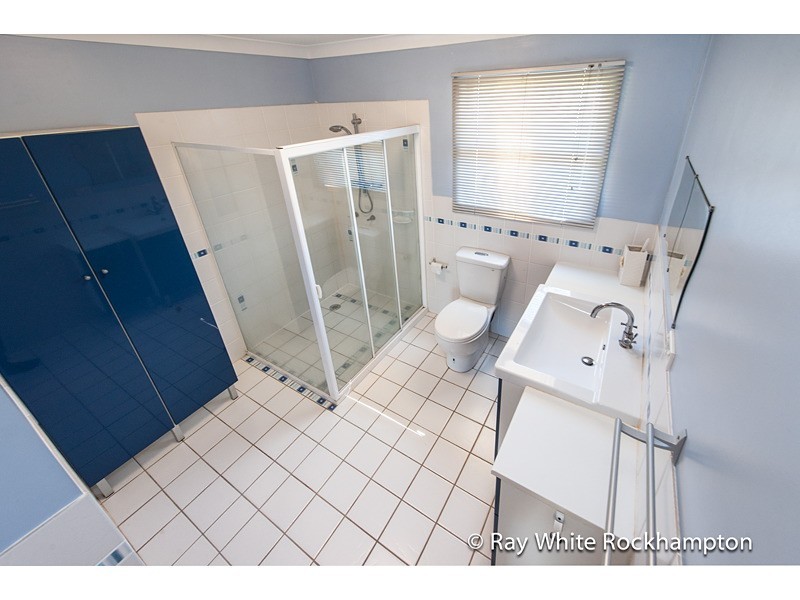 229 South Yaamba Road, Alton Downs QLD 4702