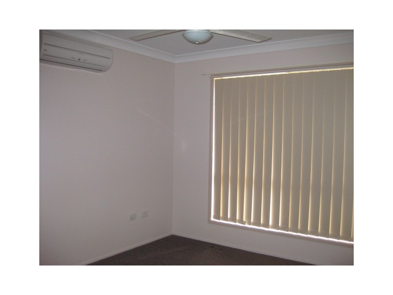 10 Van Haeren Street, Kawana QLD 4701