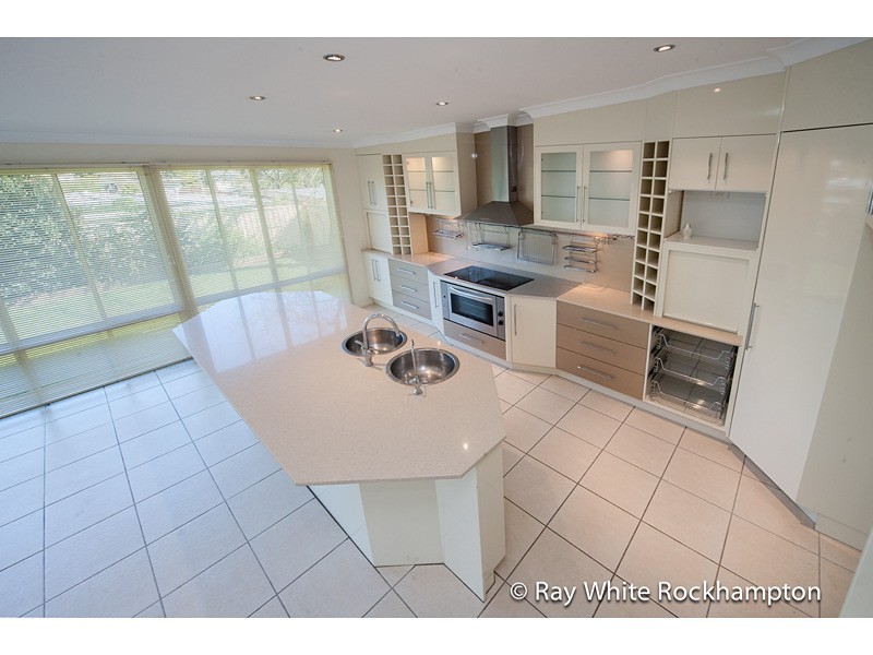 371 Lilley Avenue, Frenchville QLD 4701