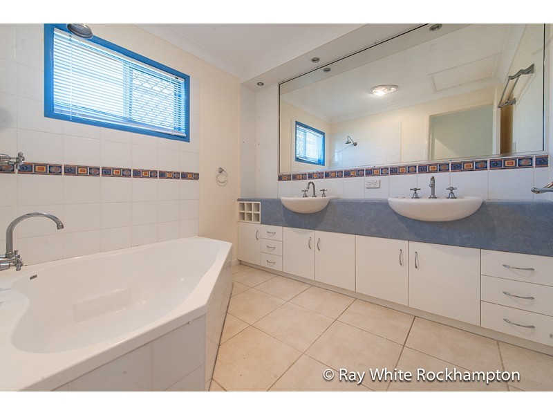 371 Lilley Avenue, Frenchville QLD 4701