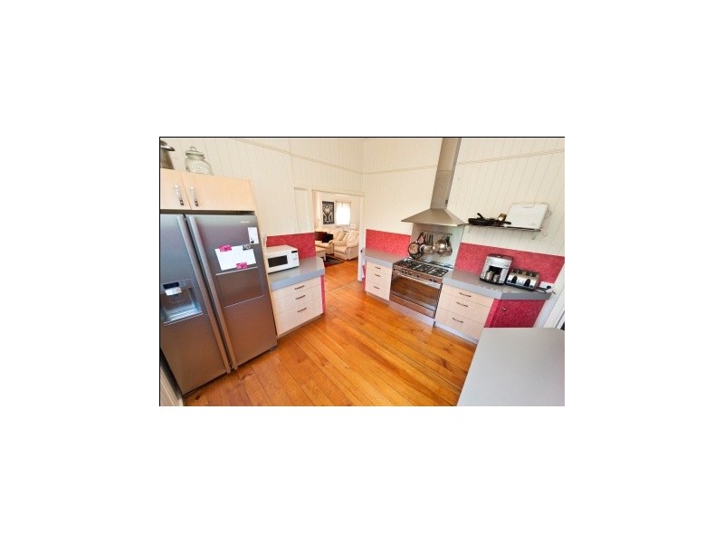 73 Albert Street, The Range QLD 4700