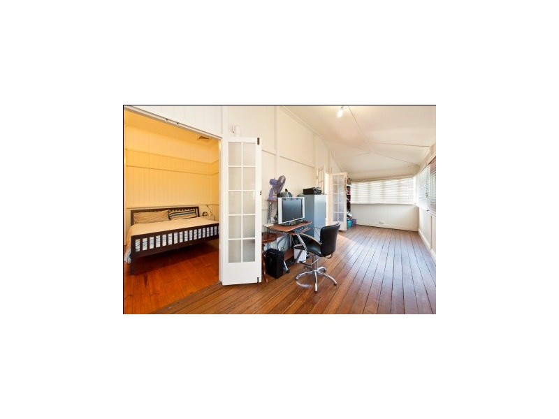 73 Albert Street, The Range QLD 4700