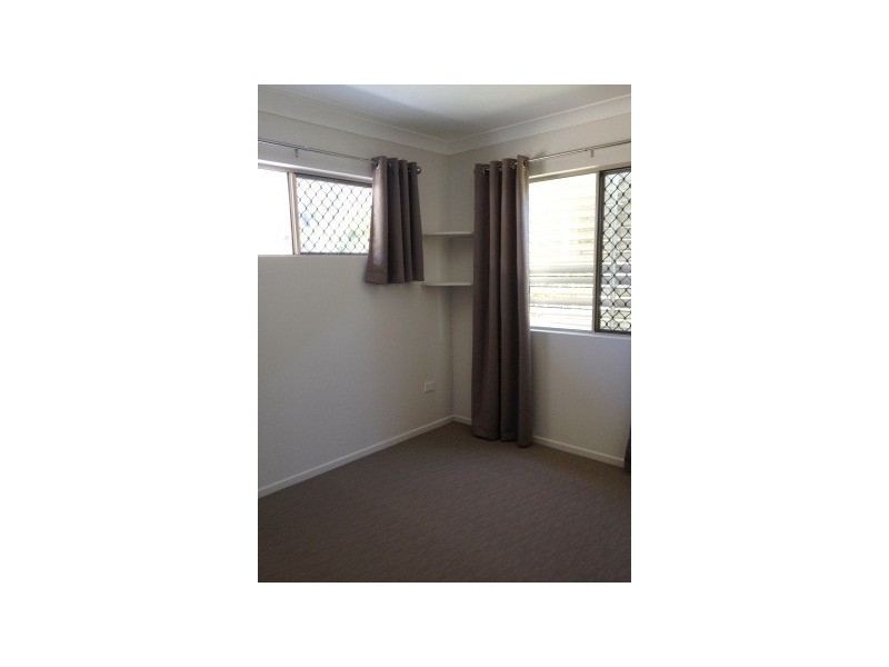 295D Creek Street, Berserker QLD 4701