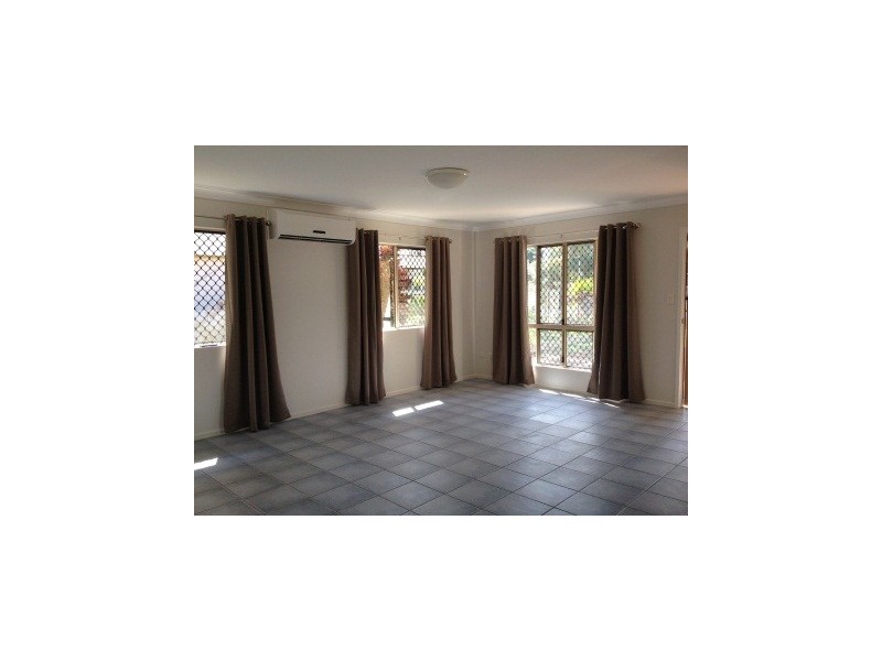 295D Creek Street, Berserker QLD 4701