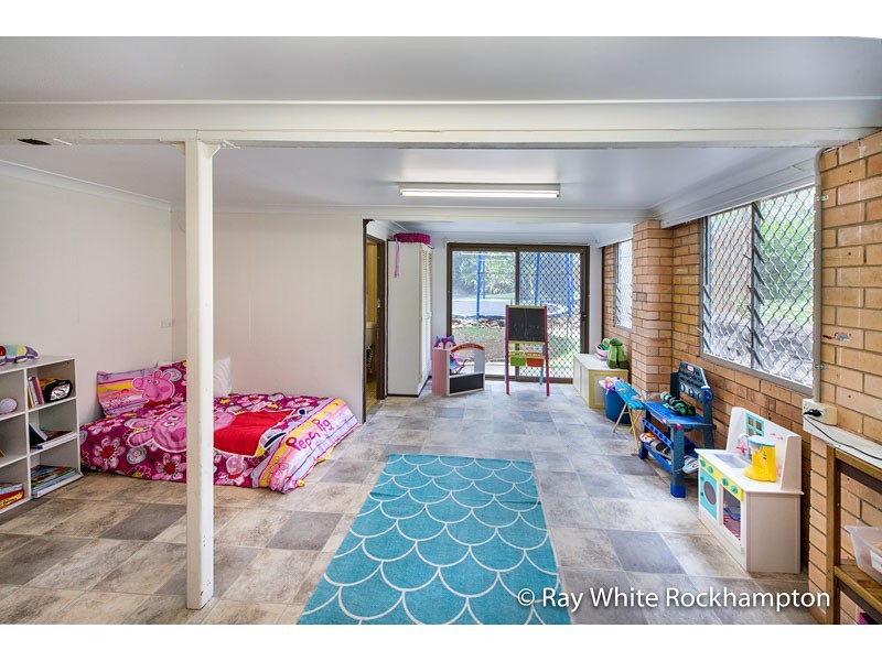 243 Flowers Ave, Frenchville QLD 4701