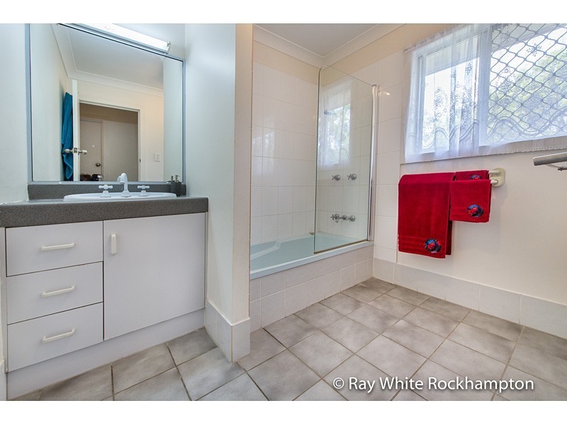 243 Flowers Ave, Frenchville QLD 4701