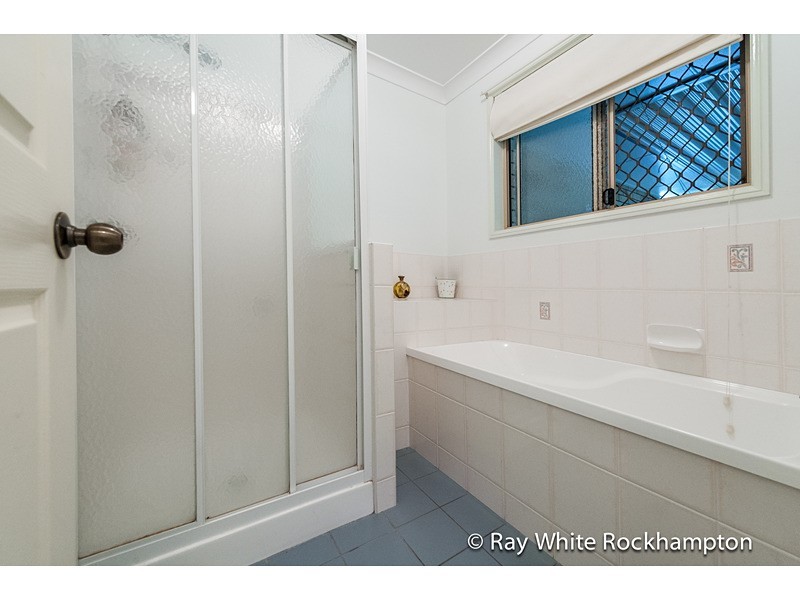 20 Peppermint drive, Kawana QLD 4701