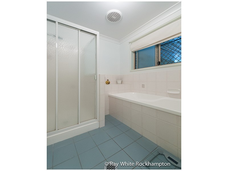 20 Peppermint drive, Kawana QLD 4701