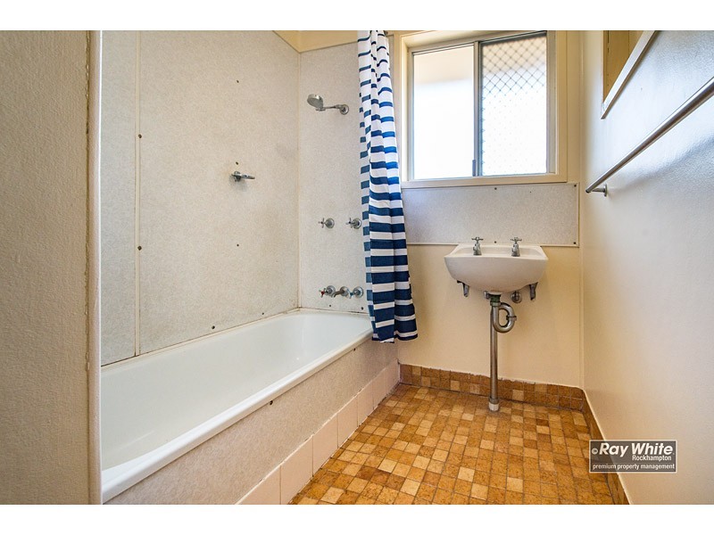 5 Hunt Street, Kawana QLD 4701