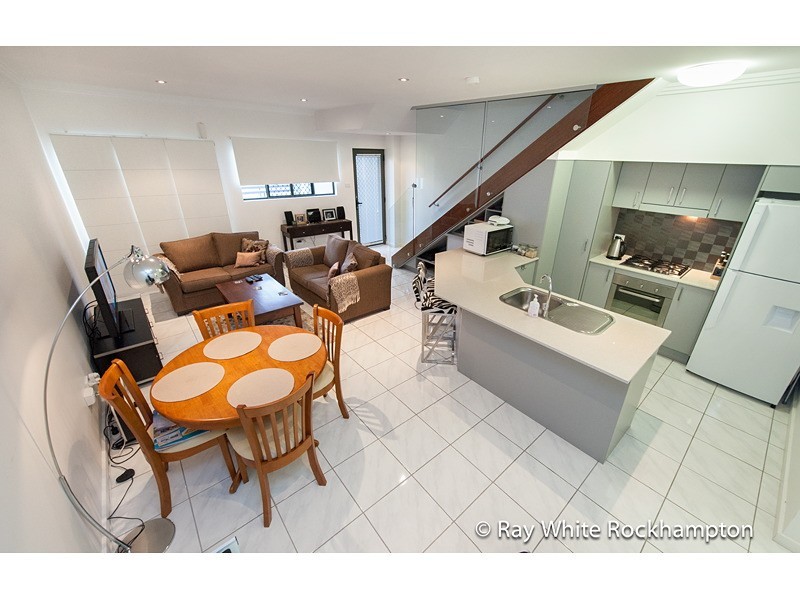 2/76 Wandal Road, Wandal QLD 4700