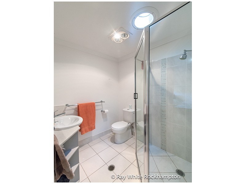 2/76 Wandal Road, Wandal QLD 4700