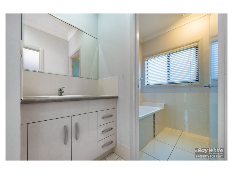 339A Waterloo Street, Berserker QLD 4701