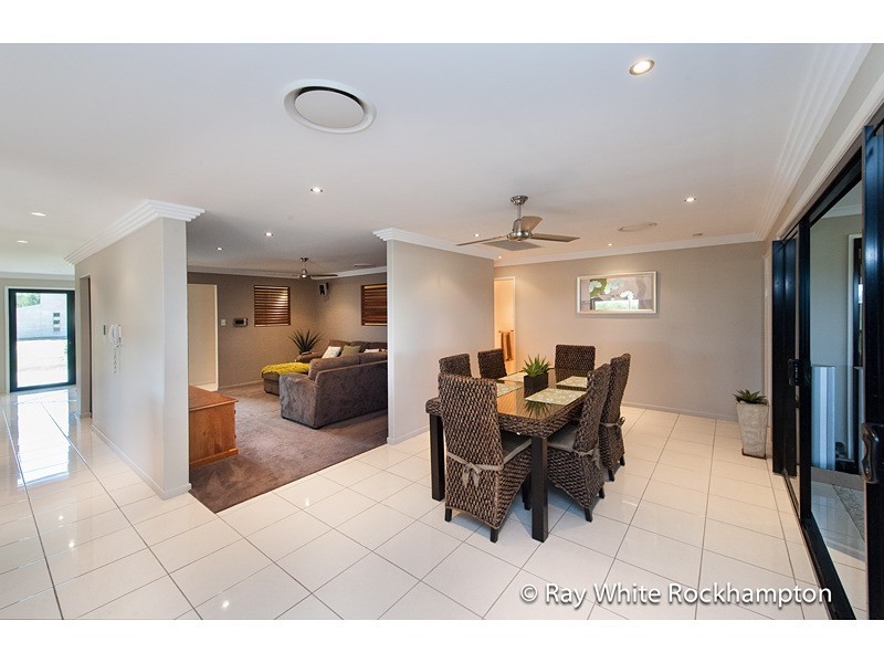 5 Riverside Drive, Parkhurst QLD 4702