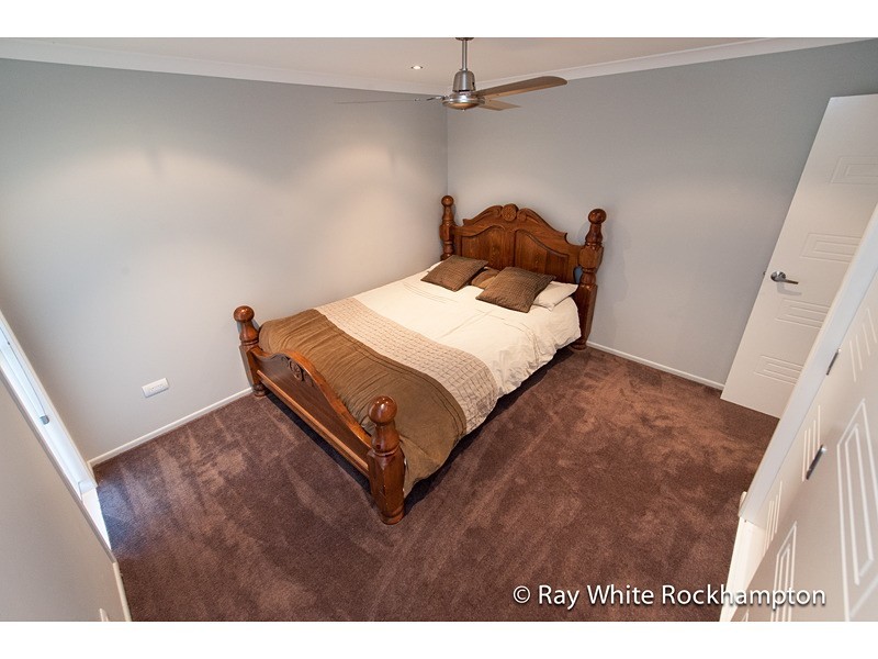 5 Riverside Drive, Parkhurst QLD 4702