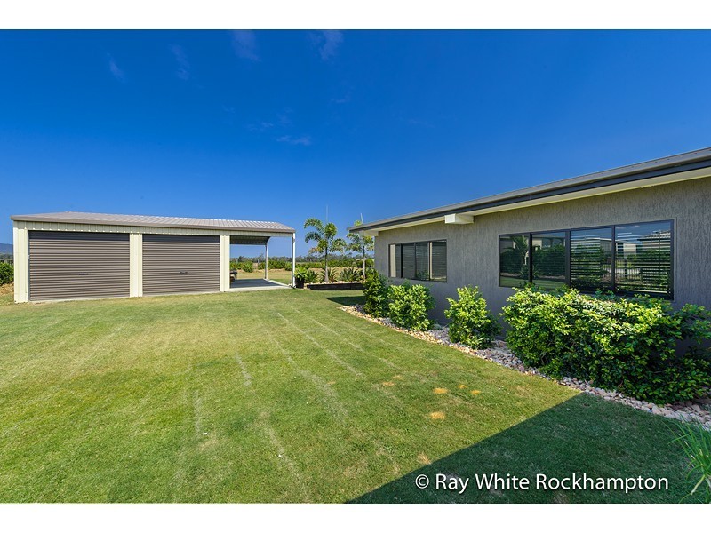 5 Riverside Drive, Parkhurst QLD 4702