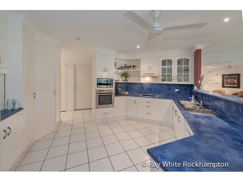 99 Angela Road, Rockyview QLD 4701