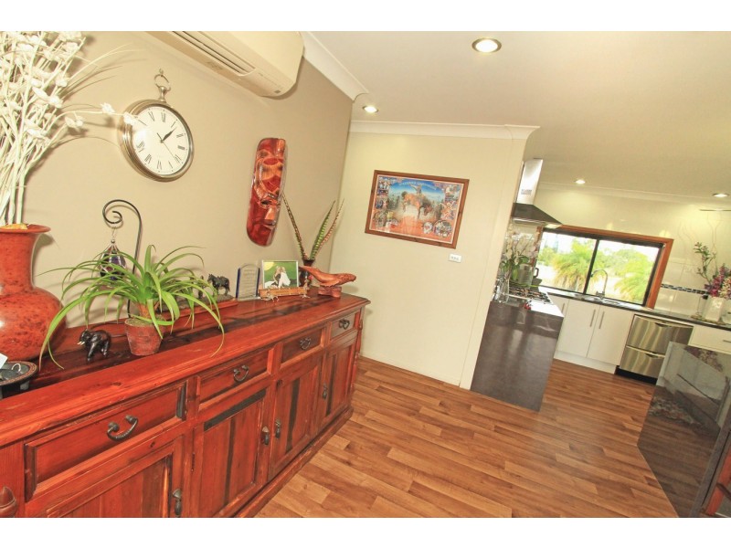 16 Janay Road, Kabra QLD 4702