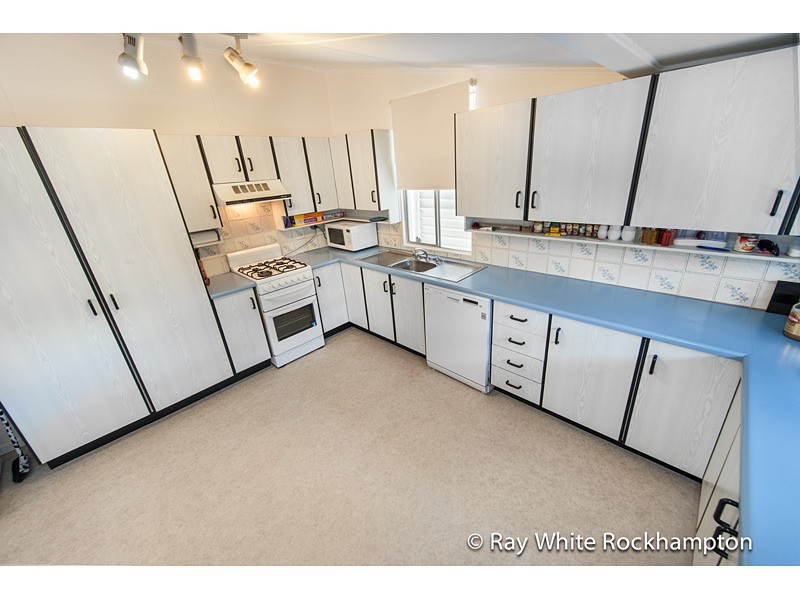 48 Lion Creek Road, Wandal QLD 4700
