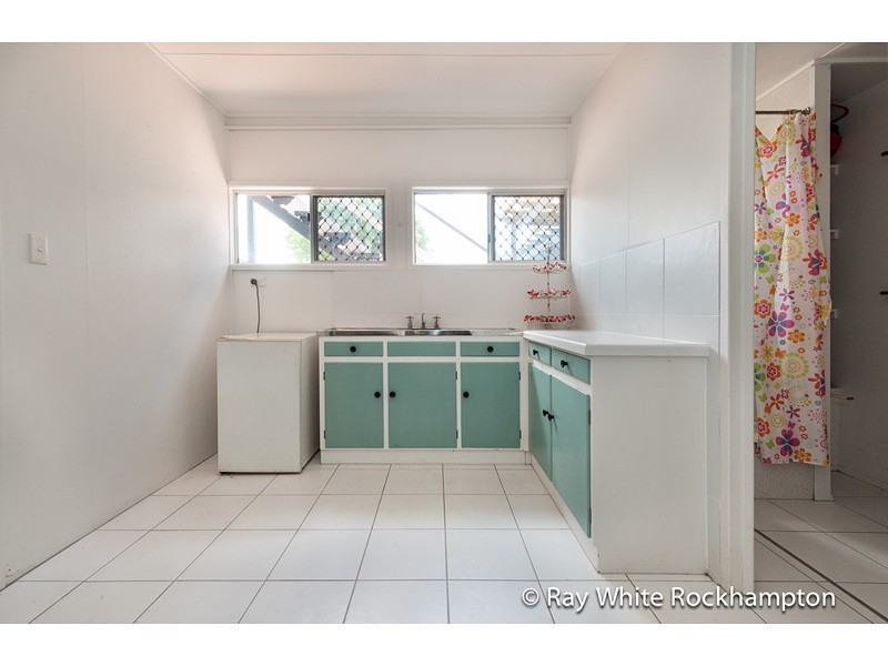 48 Lion Creek Road, Wandal QLD 4700