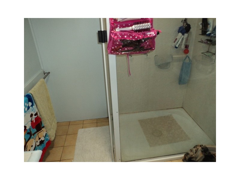 84 Main Street, Park Avenue QLD 4701