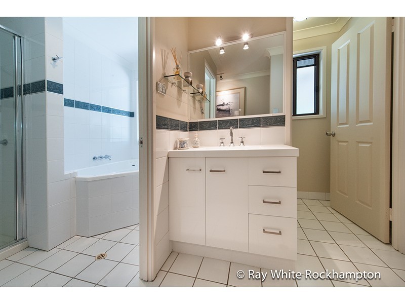 129 Lindleys Road, Etna Creek QLD 4702