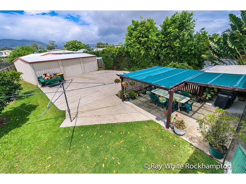 15 Schwarten Street, Kawana QLD 4701