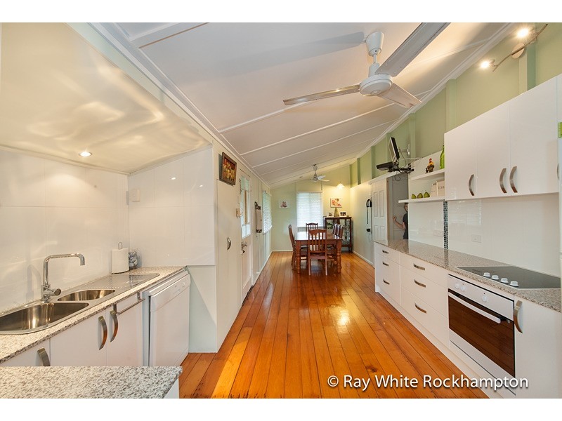 90 Stamford Street, Berserker QLD 4701