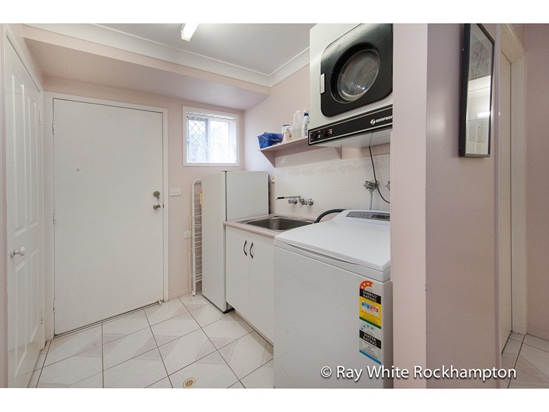 27 Brady Close, Glenlee QLD 4711