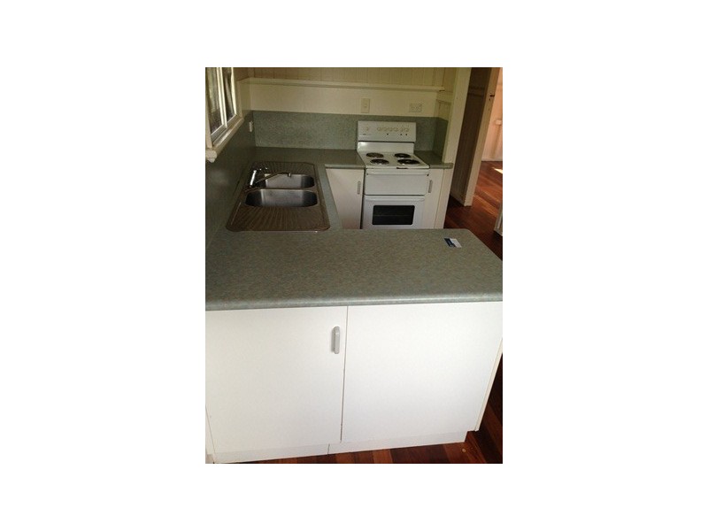 76 Robinson Street, Frenchville QLD 4701
