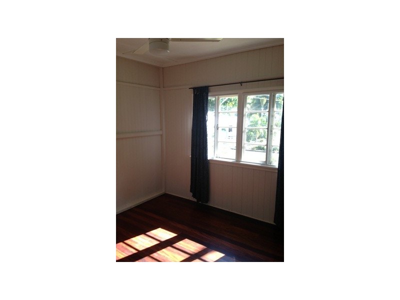 76 Robinson Street, Frenchville QLD 4701