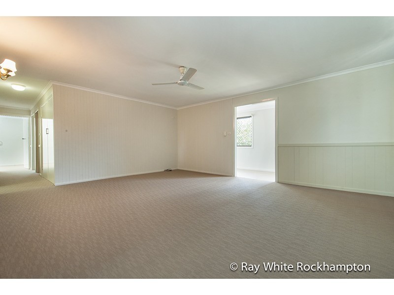 50 Gray Street, Park Avenue QLD 4701