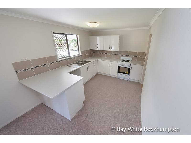 50 Gray Street, Park Avenue QLD 4701
