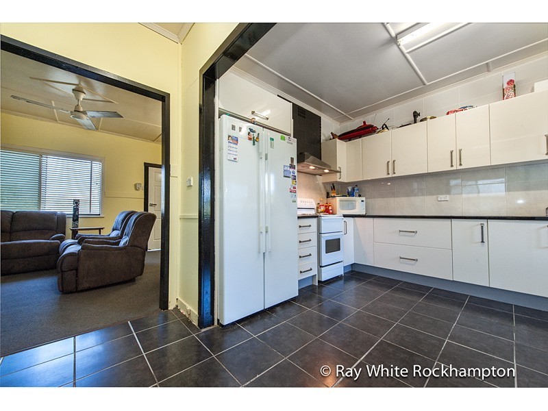 96 Tomkins Street, Berserker QLD 4701