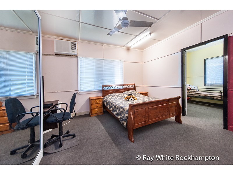 96 Tomkins Street, Berserker QLD 4701