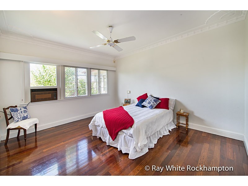 3 Higgins Street, The Range QLD 4700