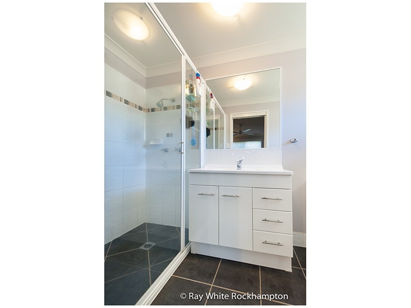 102 Perrott Drive, Rockyview QLD 4701