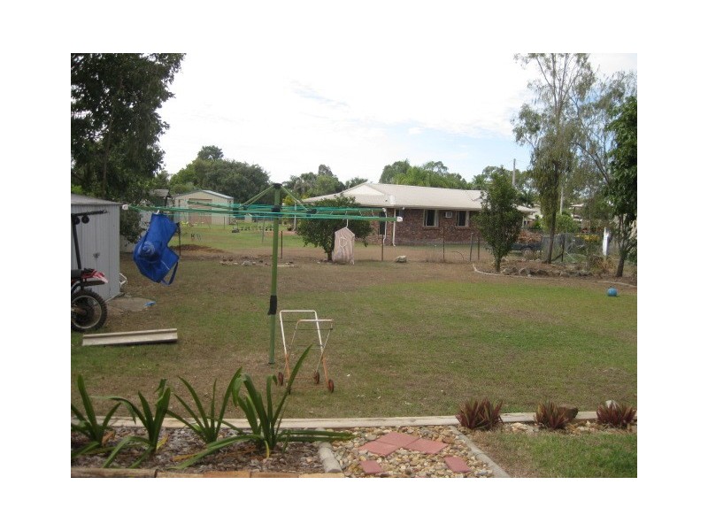 15 Cowan Street, Gracemere QLD 4702